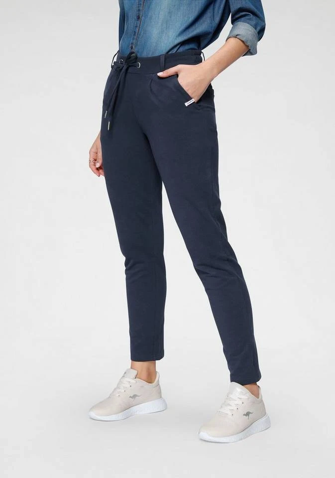 KangaROOS Jogginghose mit kleinen Bundfalten Schwarz, Marine 11 KangaROOS Jogginghose mit kleinen Bundfalten Schwarz, Marine – Bild 9