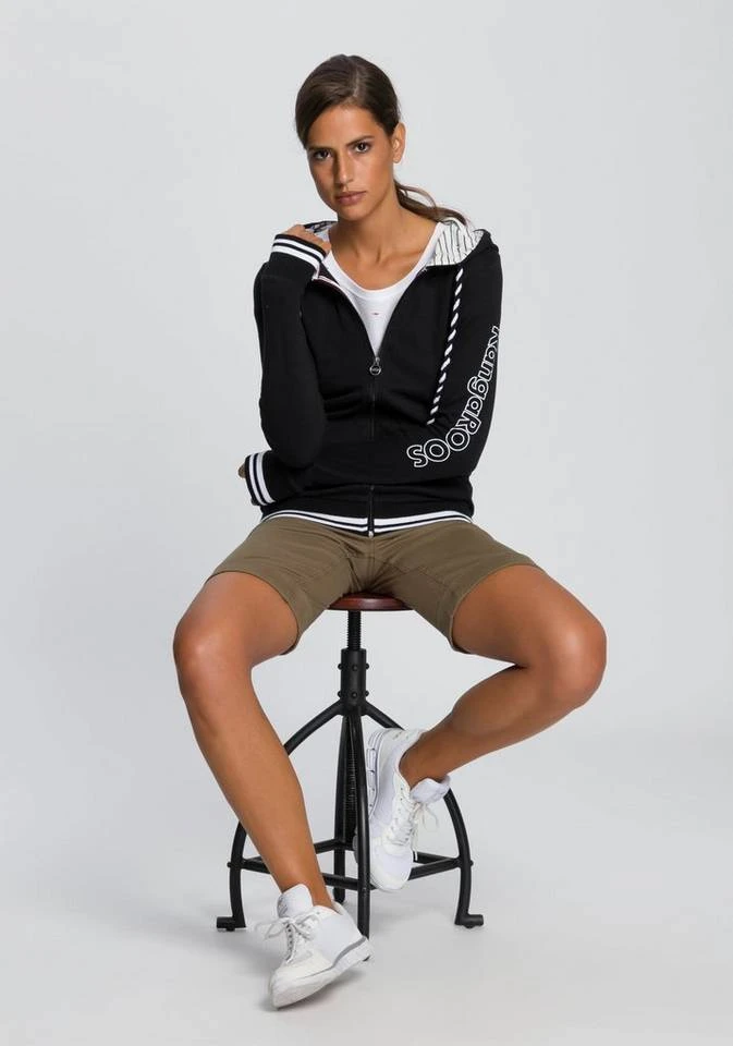 0b6baac1-92ed-50c1-b4d7-99d176f29b5b.jpg KangaROOS Kapuzensweatjacke mit großem Logo-Schriftzug auf dem Arm - NEUE KOLLEKTION Schwarz, Mint-meliert, Mauve-meliert -KANGAROOS Verkäufe 0b6baac1 92ed 50c1 b4d7 99d176f29b5b