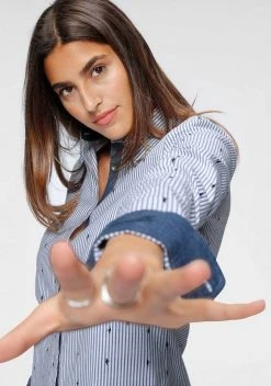 KangaROOS Hemdbluse mit kontrastfarbenen Details -KANGAROOS Verkäufe 1aa7f169 4732 5e86 8a85 8b7eb84c1170