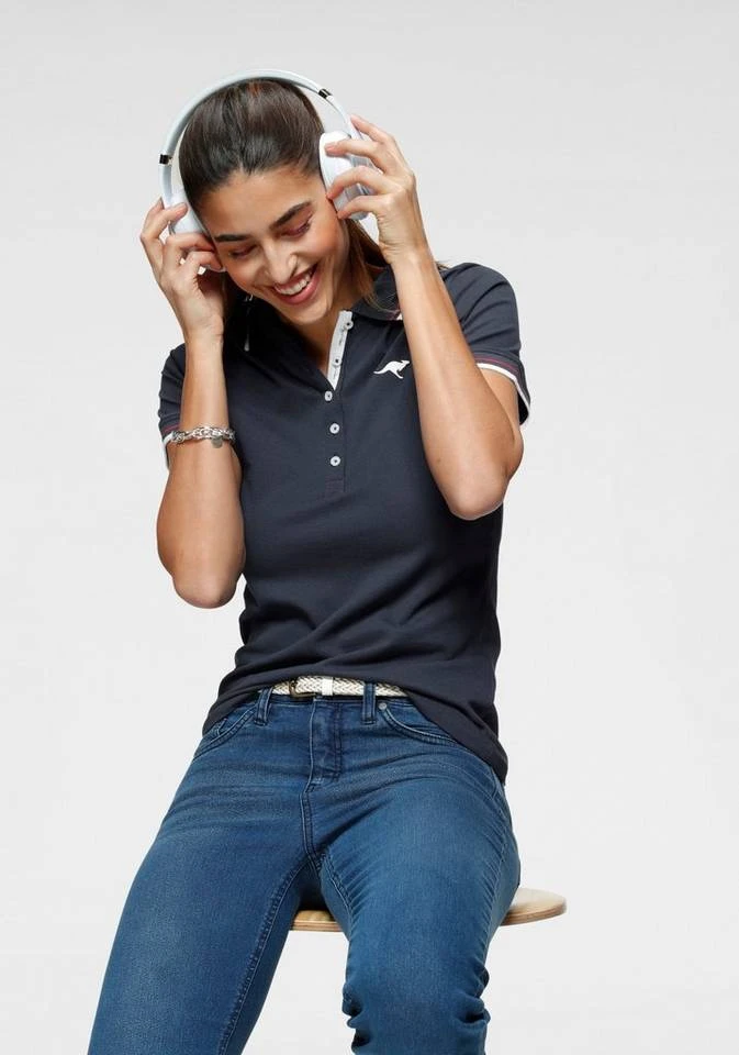 2829c8b5-115d-5bdb-be31-460947bbecf4.jpg KangaROOS Poloshirt mit kontrastfarbenem, gestreiftem Kragen und Ärmelbündchen -KANGAROOS Verkäufe 2829c8b5 115d 5bdb be31 460947bbecf4