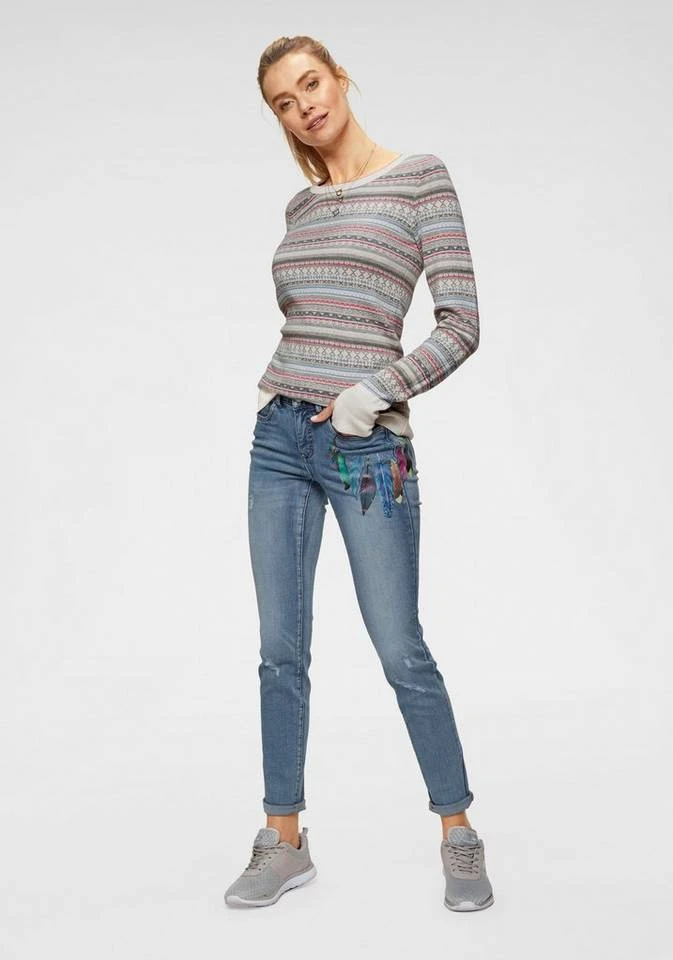 KangaROOS Rundhalspullover im bunt gemusterten Jaquard-Feinstrick Rosa-bunt, Hellgrau-meliert-bunt, Wollweiß-grau-bunt, Schwarz-rot-bunt 11 KangaROOS Rundhalspullover im bunt gemusterten Jaquard-Feinstrick Rosa-bunt, Hellgrau-meliert-bunt, Wollweiß-grau-bunt, Schwarz-rot-bunt – Bild 9