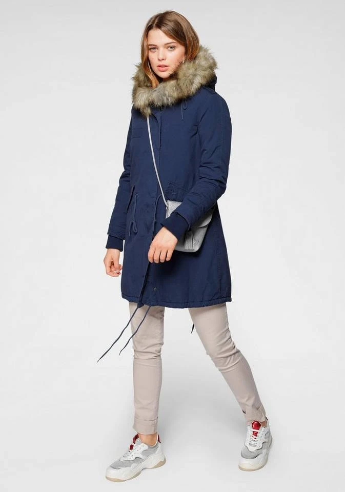 KangaROOS Chinohose (Set, 2-tlg., mit Gürtel) in schmaler Form, mit Kordel zu binden Beige, Schwarz, Weiß, Marine 46 KangaROOS Chinohose (Set, 2-tlg., mit Gürtel) in schmaler Form, mit Kordel zu binden Beige, Schwarz, Weiß, Marine – Bild 44