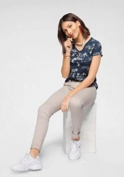 KangaROOS Chinohose (Set, 2-tlg., mit Gürtel) in schmaler Form, mit Kordel zu binden Beige, Schwarz, Weiß, Marine 123 KangaROOS Chinohose (Set, 2-tlg., mit Gürtel) in schmaler Form, mit Kordel zu binden Beige, Schwarz, Weiß, Marine -KANGAROOS Verkäufe 37001357