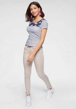 KangaROOS Chinohose (Set, 2-tlg., mit Gürtel) in schmaler Form, mit Kordel zu binden Beige, Schwarz, Weiß, Marine 128 KangaROOS Chinohose (Set, 2-tlg., mit Gürtel) in schmaler Form, mit Kordel zu binden Beige, Schwarz, Weiß, Marine -KANGAROOS Verkäufe 37001844