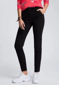 KangaROOS Chinohose im 2tlg. Set mit gewebtem Gürtel