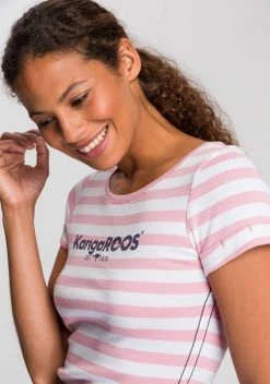 KangaROOS T-Shirt mit großem Logoschriftzug-Druck 4 KangaROOS T-Shirt mit großem Logoschriftzug-Druck -KANGAROOS Verkäufe 45926224 7a86 5cb2 9365 c10bc8791576