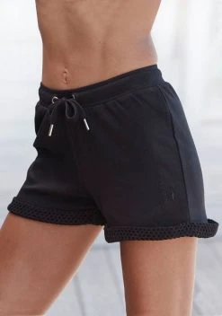 KangaROOS Shorts mit Lochmuster am Beinsaum Schwarz, Petrol 9 KangaROOS Shorts mit Lochmuster am Beinsaum Schwarz, Petrol -KANGAROOS Verkäufe 4cd567b0 7ec5 5ce5 970a d66ad76ccf57