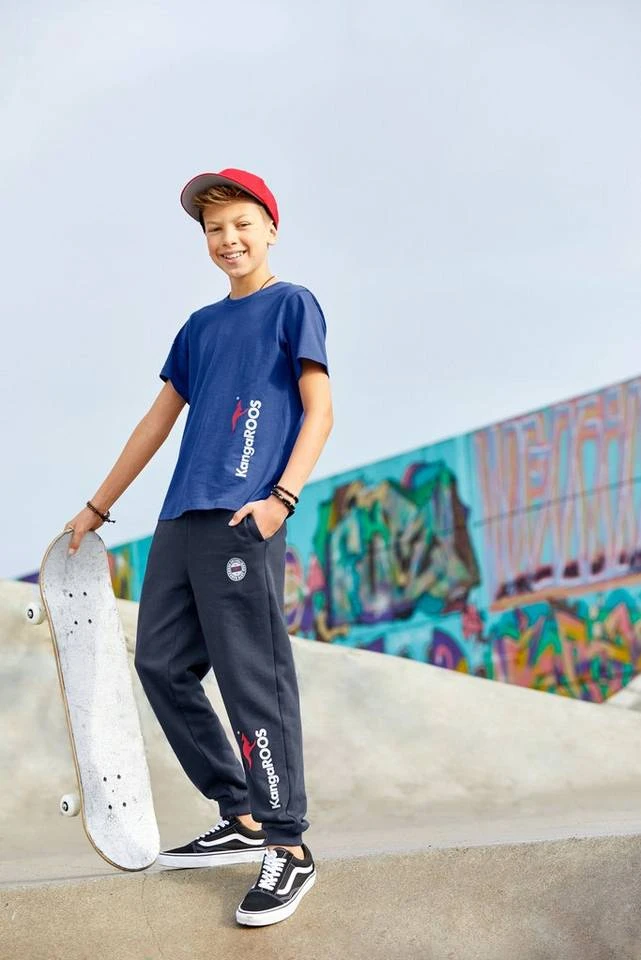 KangaROOS T-Shirt »mit seitlichem Logodruck« 6 KangaROOS T-Shirt »mit seitlichem Logodruck« – Bild 5