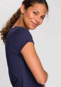 KangaROOS T-Shirt mit süßem aufgekrempleten Ärmalsaum Weiß, Rosa, Marine, Schwarz -KANGAROOS Verkäufe 4ce4bb0f efed 5ae0 86cf a425a56b8f6f