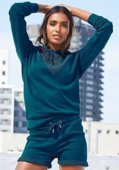 KangaROOS Shorts mit Lochmuster am Beinsaum Schwarz, Petrol 4 KangaROOS Shorts mit Lochmuster am Beinsaum Schwarz, Petrol -KANGAROOS Verkäufe 5c397ec3 6aeb 53b5 993f 722616ac7483