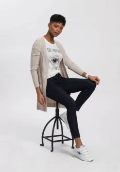 KangaROOS T-Shirt mit mythischem Frontprint - NEUE KOLLEKTION 11 KangaROOS T-Shirt mit mythischem Frontprint - NEUE KOLLEKTION -KANGAROOS Verkäufe 61d65fdd 7780 5a00 8f63 bb2c187c08fe