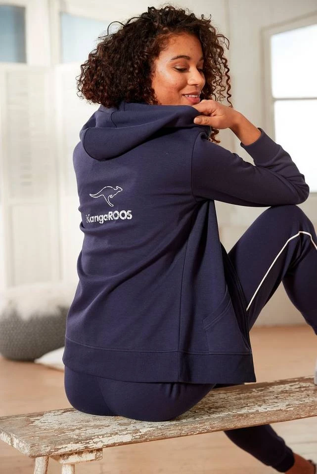 64b015d5-1aa1-5986-9179-6fcca41d6d36.jpg KangaROOS Sweatjacke mit großem Logodruck auf dem Rücken Rot, Weiß, Marine -KANGAROOS Verkäufe 64b015d5 1aa1 5986 9179 6fcca41d6d36