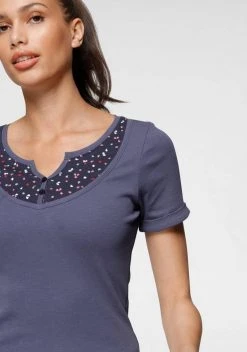 KangaROOS T-Shirt in modischer 2-in-1 Optik - NEUE KOLLEKTION -KANGAROOS Verkäufe 6b382924 9a08 5e07 a933 4746beb138fc