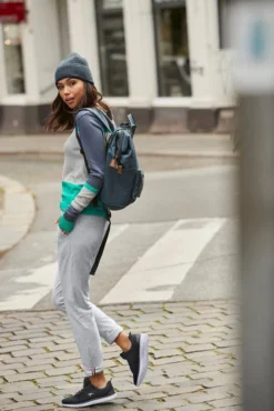 KangaROOS Strickpullover in farbenfroher Streifen-Optik 17 KangaROOS Strickpullover in farbenfroher Streifen-Optik -KANGAROOS Verkäufe 6fae2ad7 1b8c 56c0 8f0b 295493dd1f14