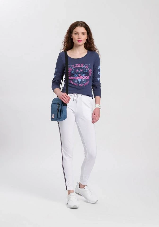 KangaROOS Jogger Pants mit seitlichem, aufgesetztem Galon-Streifen Marine, Weiß, Graublau-meliert, Schwarz 6 KangaROOS Jogger Pants mit seitlichem, aufgesetztem Galon-Streifen Marine, Weiß, Graublau-meliert, Schwarz – Bild 4