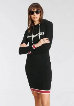 KangaROOS Strickkleid mit Kapuze und eingesticktem Markennamen - NEUE KOLLEKTION