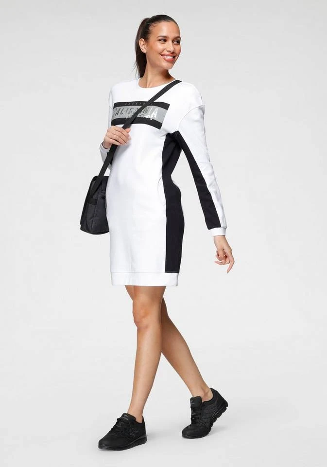 KangaROOS Sweatkleid mit großem Logodruck und kontrastfarbenen Einsätzen - NEUE KOLLEKTION Weiß, Schwarz 6 KangaROOS Sweatkleid mit großem Logodruck und kontrastfarbenen Einsätzen - NEUE KOLLEKTION Weiß, Schwarz – Bild 4