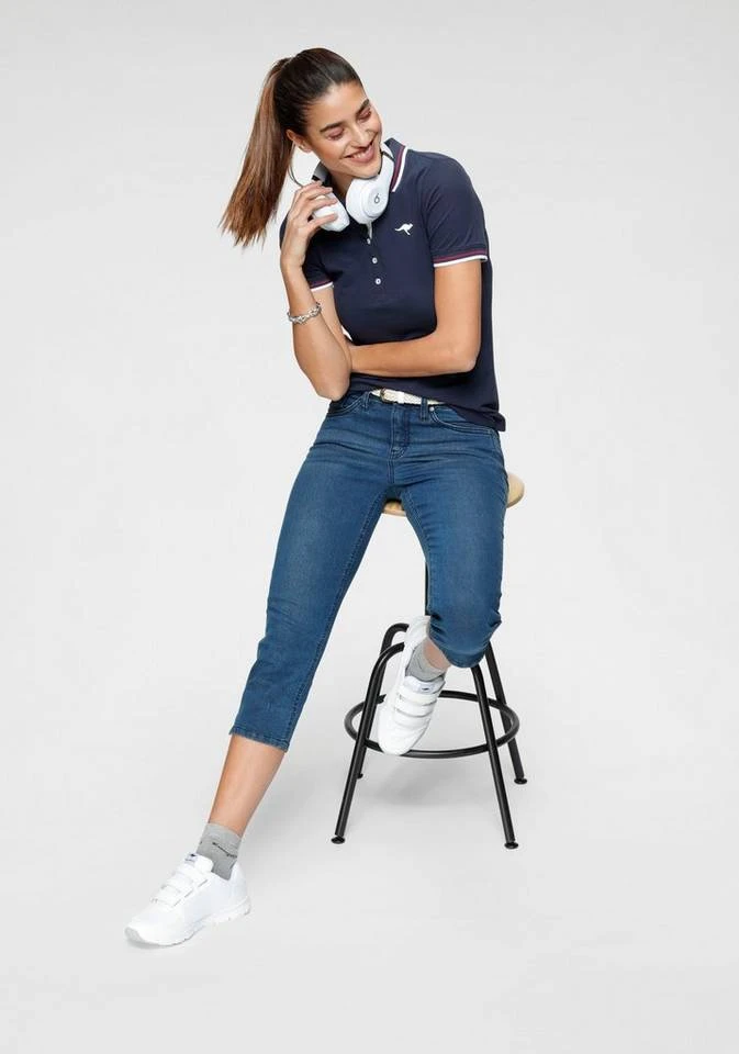 cbb4a969-6045-53da-8039-06f5f17a8578.jpg KangaROOS Poloshirt mit kontrastfarbenem, gestreiftem Kragen und Ärmelbündchen -KANGAROOS Verkäufe cbb4a969 6045 53da 8039 06f5f17a8578