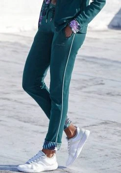 KangaROOS Relaxhose mit schmalem Piping Petrol, Schwarz