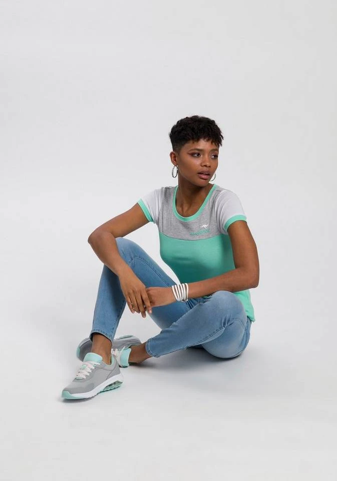 KangaROOS T-Shirt im Colorblocking-Stil Hellgrau-meliert-grün-weiß, Marine-colorblocking, Weiß-schwarz-hellgrau-meliert 6 KangaROOS T-Shirt im Colorblocking-Stil Hellgrau-meliert-grün-weiß, Marine-colorblocking, Weiß-schwarz-hellgrau-meliert – Bild 4