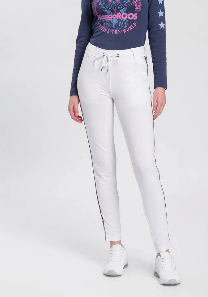 KangaROOS Jogger Pants mit seitlichem, aufgesetztem Galon-Streifen Marine, Weiß, Graublau-meliert, Schwarz 3 KangaROOS Jogger Pants mit seitlichem, aufgesetztem Galon-Streifen Marine, Weiß, Graublau-meliert, Schwarz