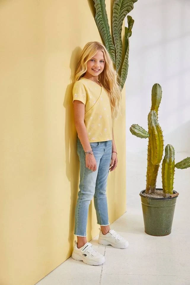 fda0e2ee-77de-5a4e-a982-bf704cc9edb3.jpg KangaROOS T-Shirt in Wickeloptik -KANGAROOS Verkäufe fda0e2ee 77de 5a4e a982 bf704cc9edb3